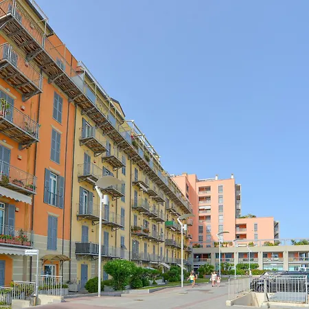 Riflessi D Azzurro Fronte Mare Panoramico Διαμέρισμα