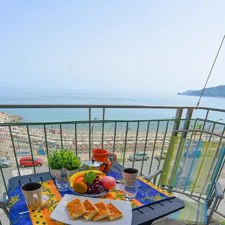 Riflessi D Azzurro Fronte Mare Panoramico Διαμέρισμα Σαβόνα